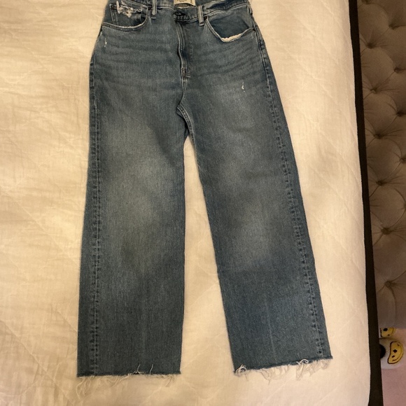 Abercrombie & Fitch The 90s Relaxed Jean High Rise 10R - Picture 1 of 7